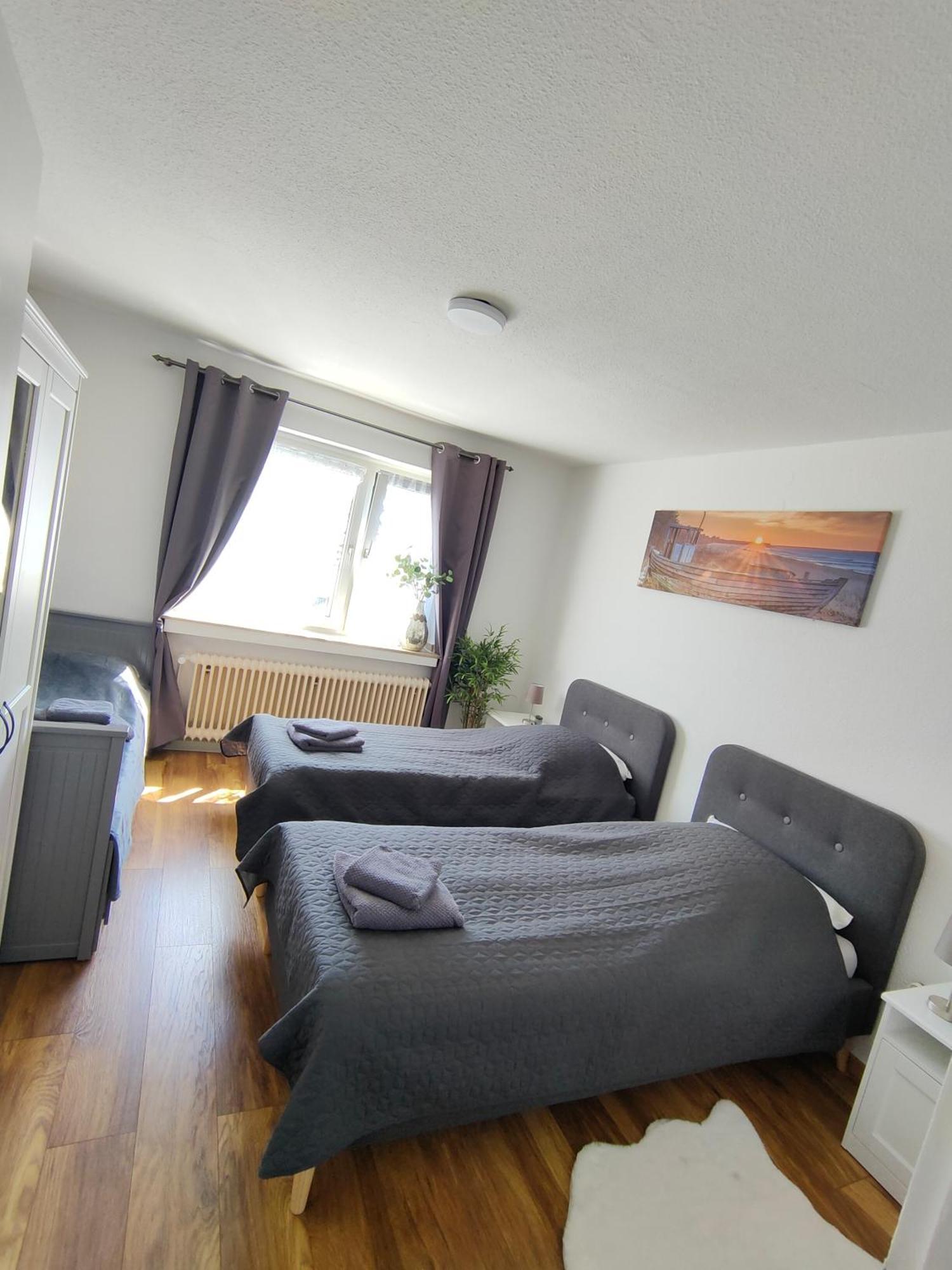 Large Central Apartment - Modern & Fully Equipped - Near Fair Cologne Exterior photo