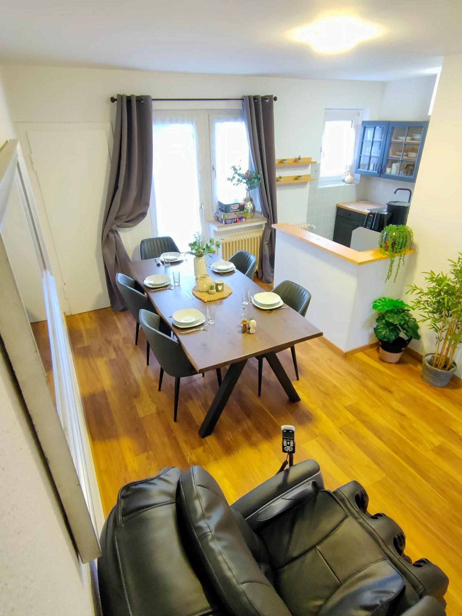 Large Central Apartment - Modern & Fully Equipped - Near Fair Cologne Exterior photo